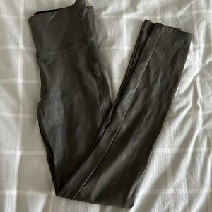 Spanx faux leather pants Size Small